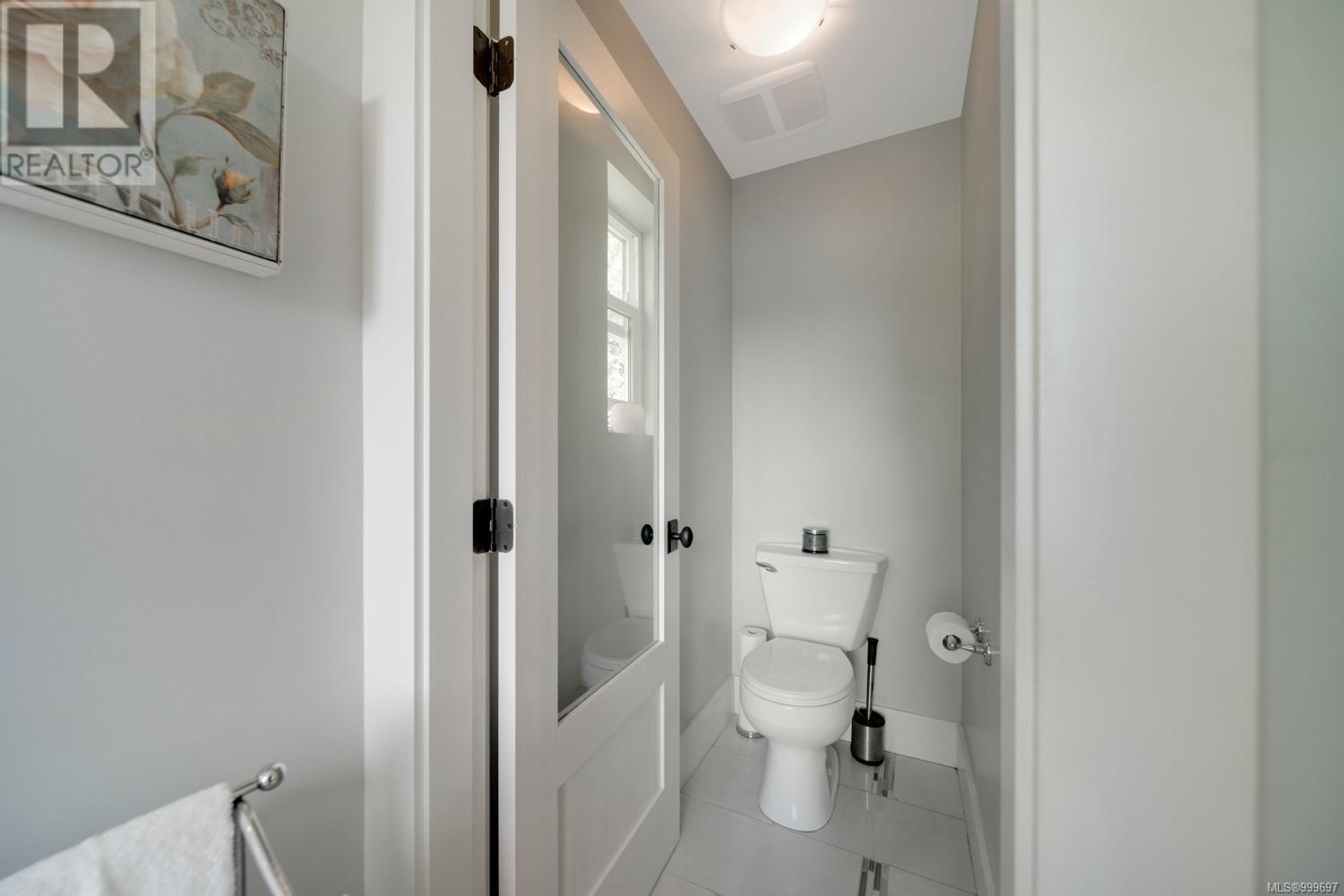 Property at 1049 Braithwaite Dr image 2