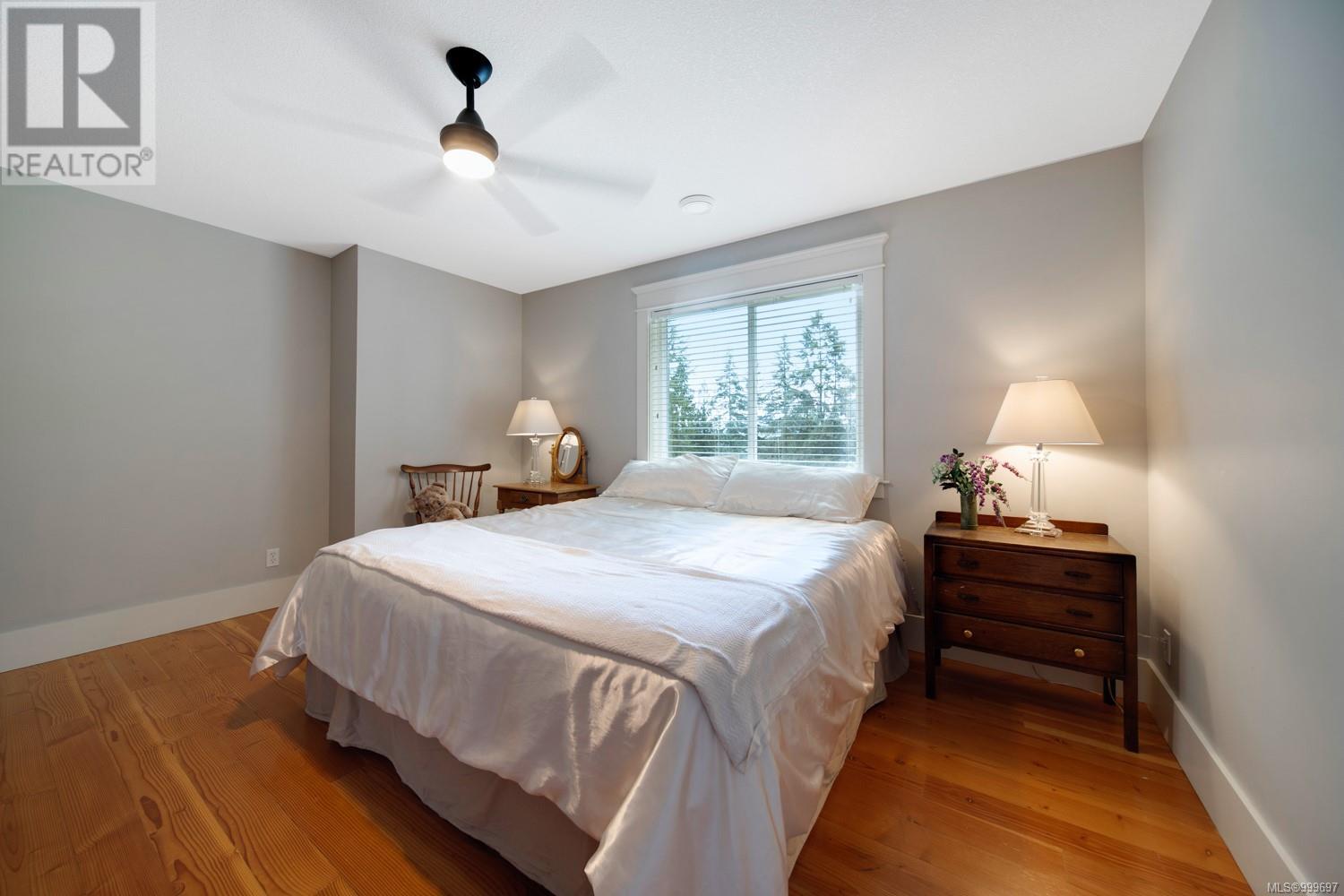 Property at 1049 Braithwaite Dr image 5