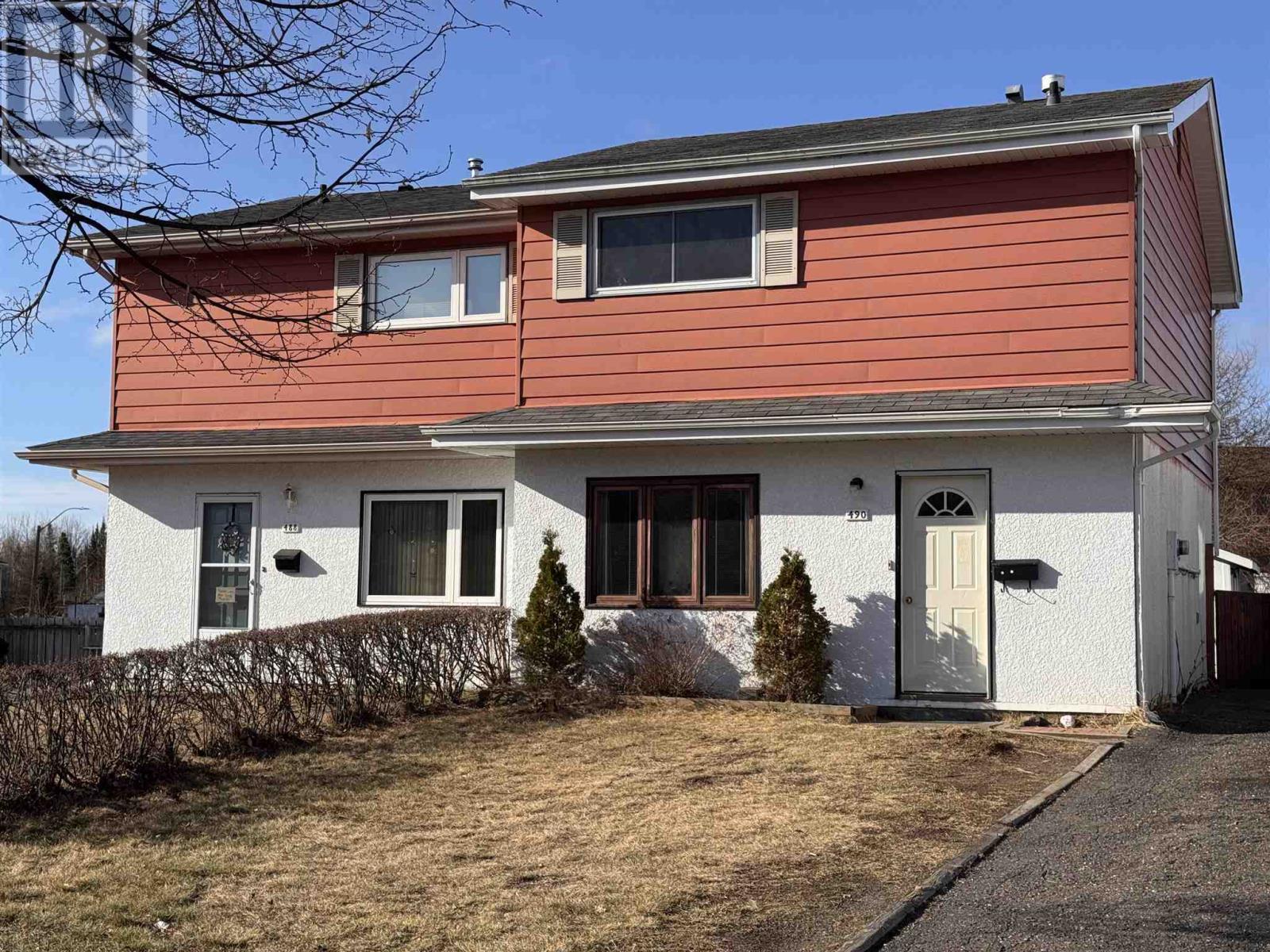 Property at 490 Lanark CRES image 4