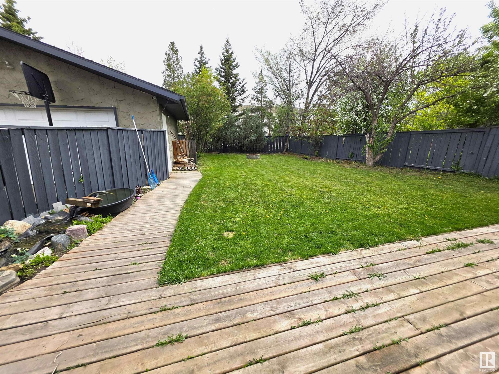 Property at 3610 37 AV image 4