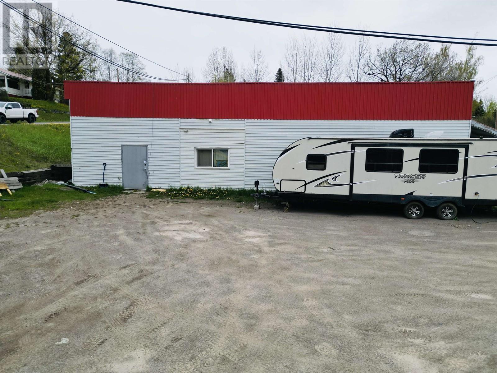 640 16 Highway, Burns Lake, British Columbia  V0J 1E0 - Photo 2 - C8069254