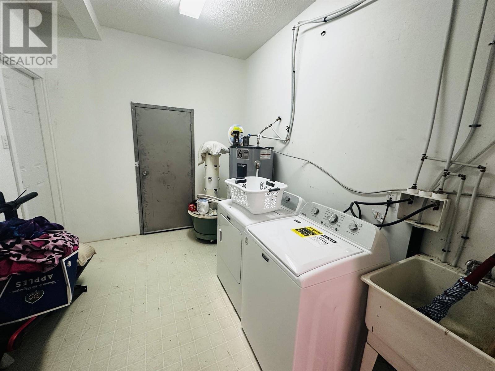 640 16 Highway, Burns Lake, British Columbia  V0J 1E0 - Photo 17 - C8069254