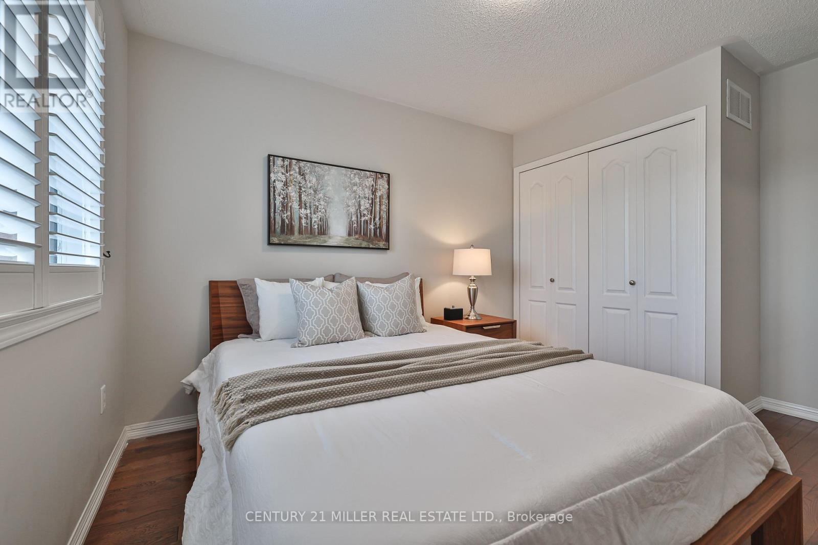 4072 Gunby Crescent, Burlington, Ontario  L7M 0A8 - Photo 28 - W12152049