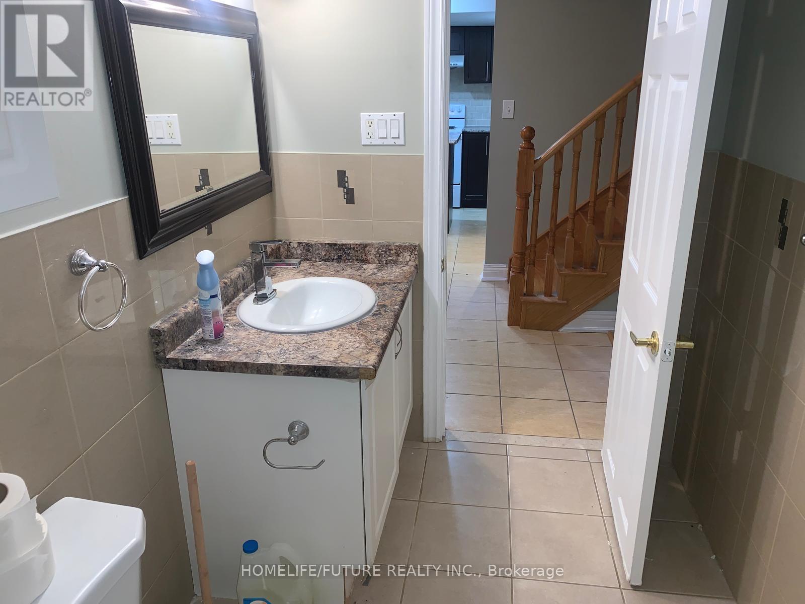 Bsmt - 8 Daleridge Crescent, Brampton, Ontario  L6P 2X6 - Photo 4 - W12152050