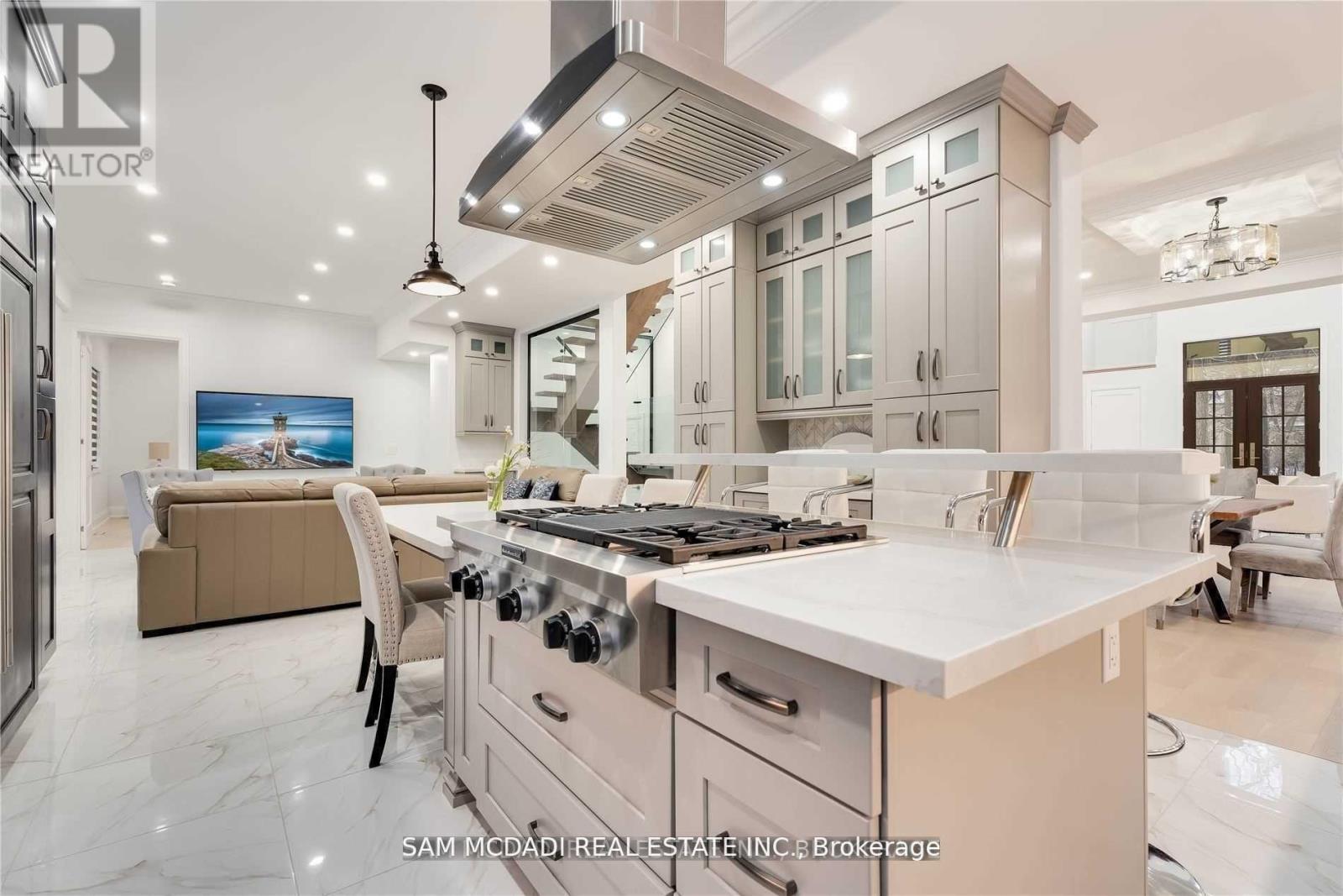1138 Garden Road, Mississauga, Ontario  L5H 3J6 - Photo 13 - W12152053