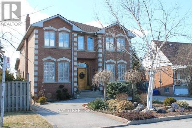 10 BENALTO ROAD, Toronto, Ontario