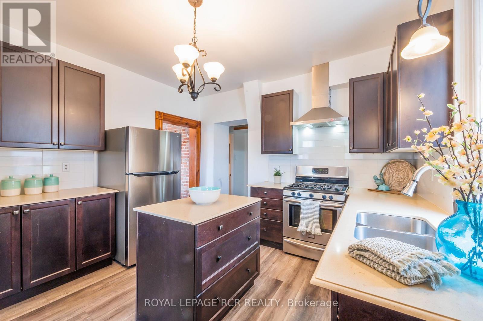 8 Church Street, Orangeville, Ontario  L9W 1N2 - Photo 10 - W12077660