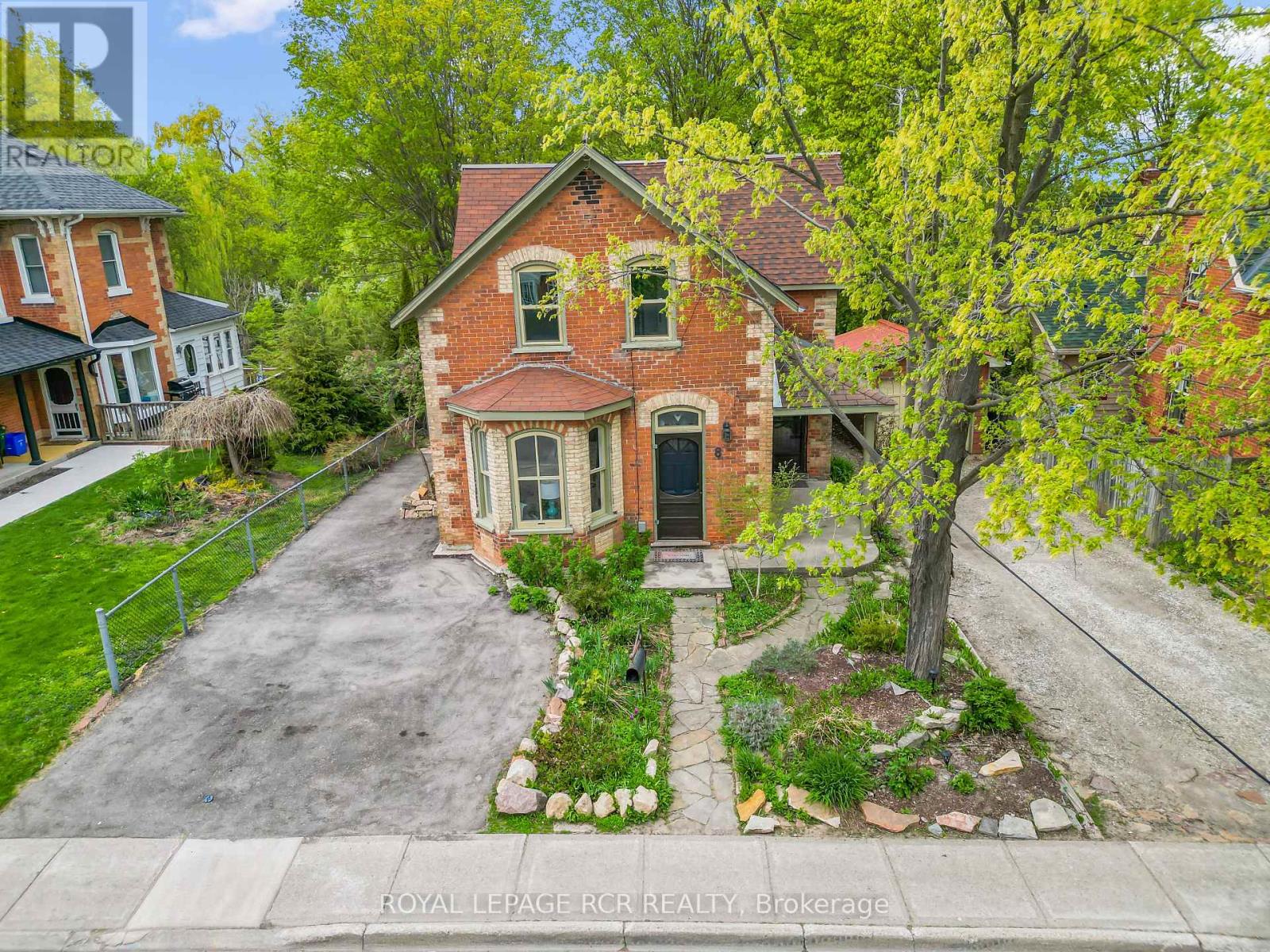8 CHURCH STREET, Orangeville, Ontario