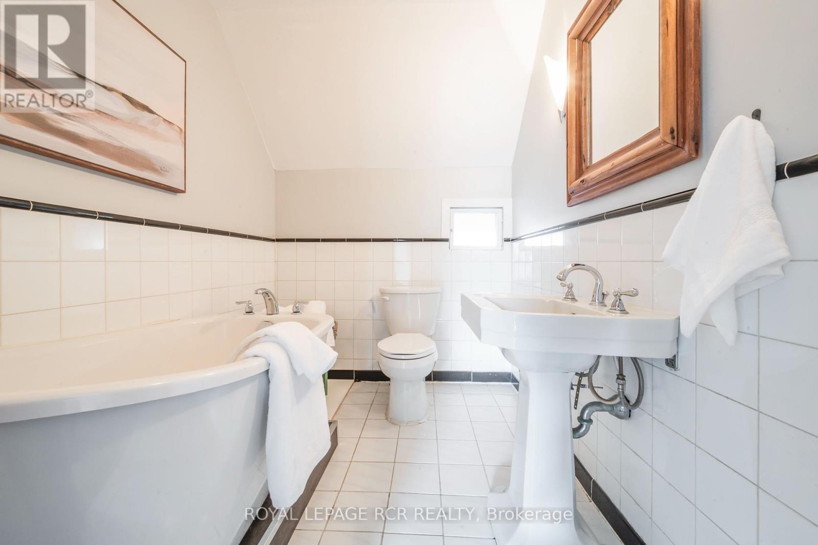 8 Church Street, Orangeville, Ontario  L9W 1N2 - Photo 20 - W12077660