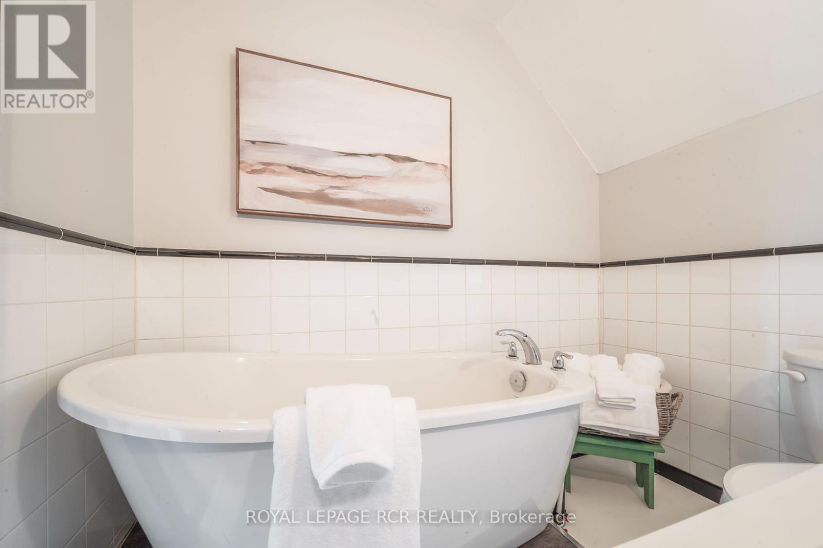 8 Church Street, Orangeville, Ontario  L9W 1N2 - Photo 22 - W12077660