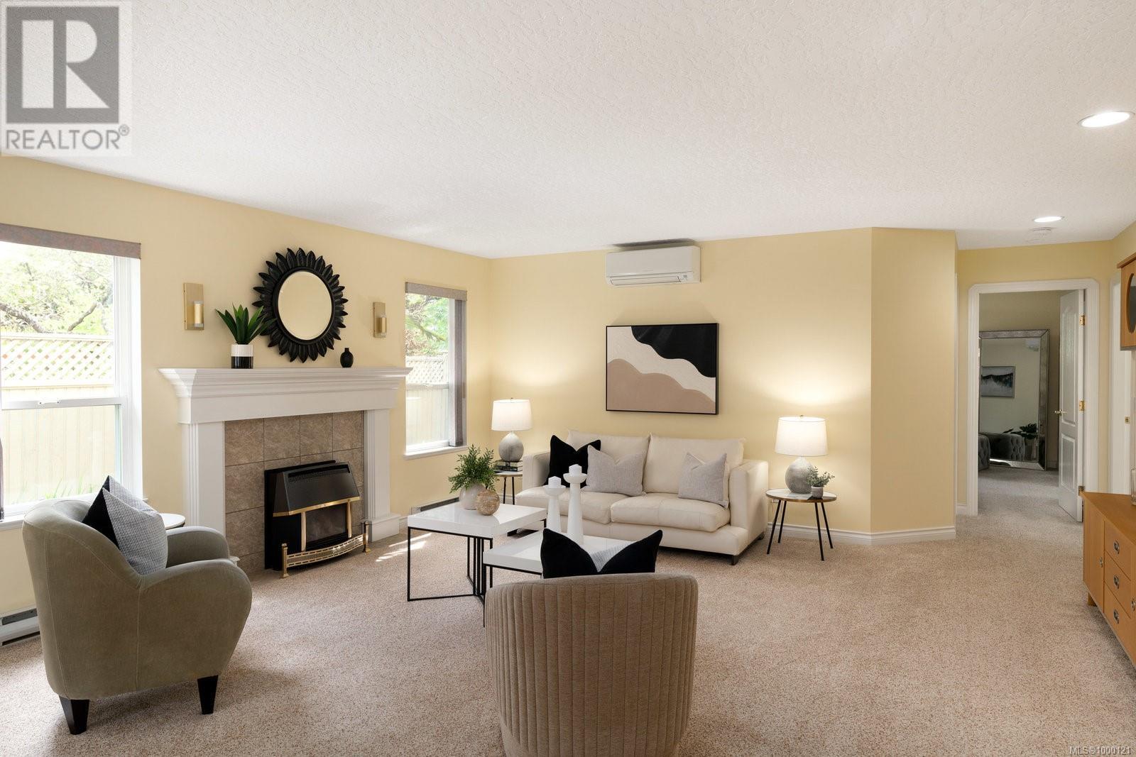 Property at 10216 Almond St image 5
