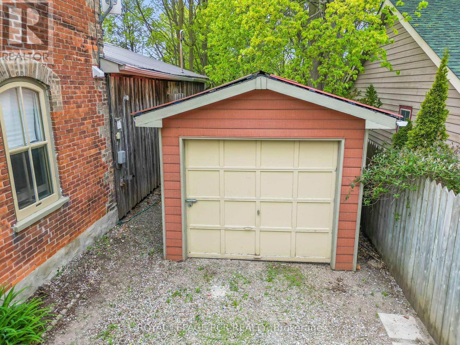 8 Church Street, Orangeville, Ontario  L9W 1N2 - Photo 43 - W12077660