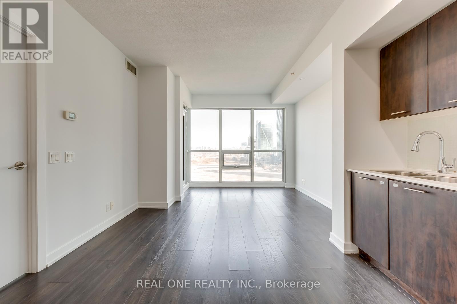 1605 - 2220 Lake Shore Boulevard W, Toronto, Ontario  M8V 0C1 - Photo 14 - W12133767