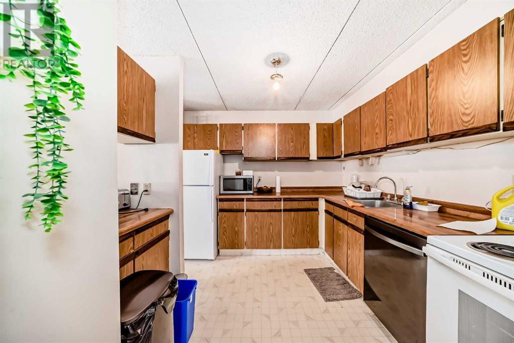 Property at 215, 5204 Dalton Drive NW image 5