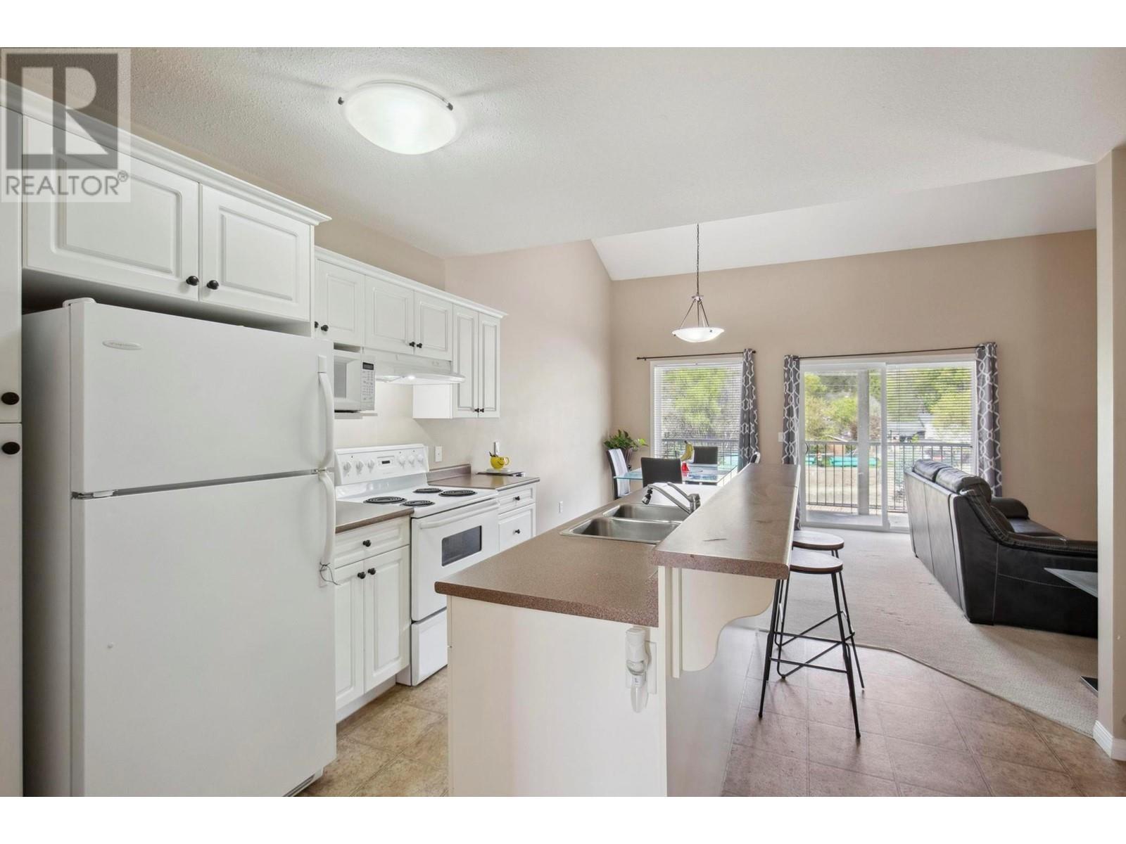 2131 Scenic Road Unit# 8, Kelowna, British Columbia  V1V 2T5 - Photo 6 - 10346702