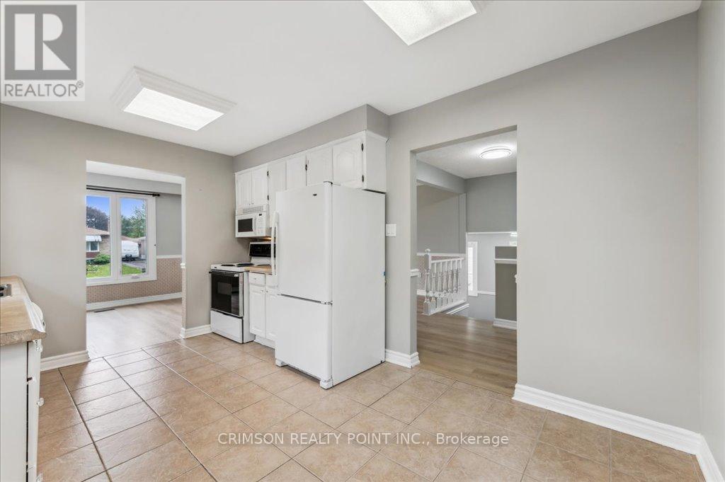 361 Caledon Avenue, Hamilton, Ontario  L9C 3E1 - Photo 15 - X12152079