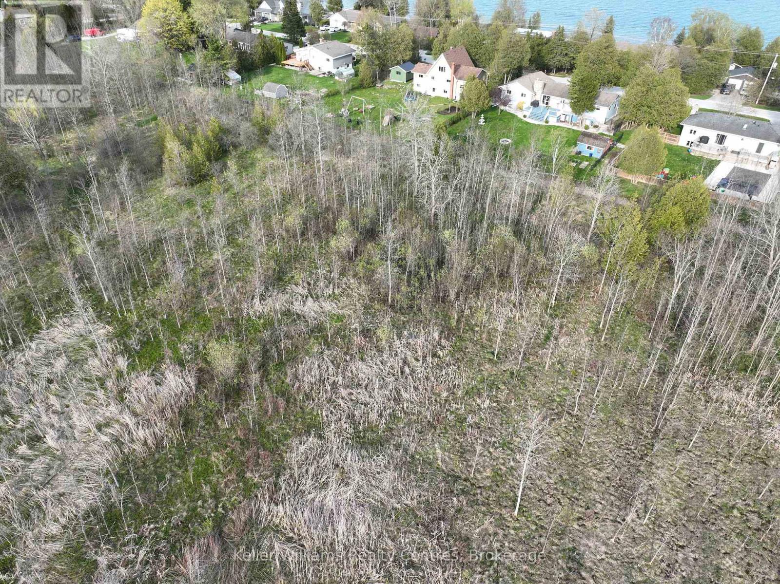 454 Balmy Beach Road, Georgian Bluffs, Ontario  N4K 5N4 - Photo 21 - X12152257