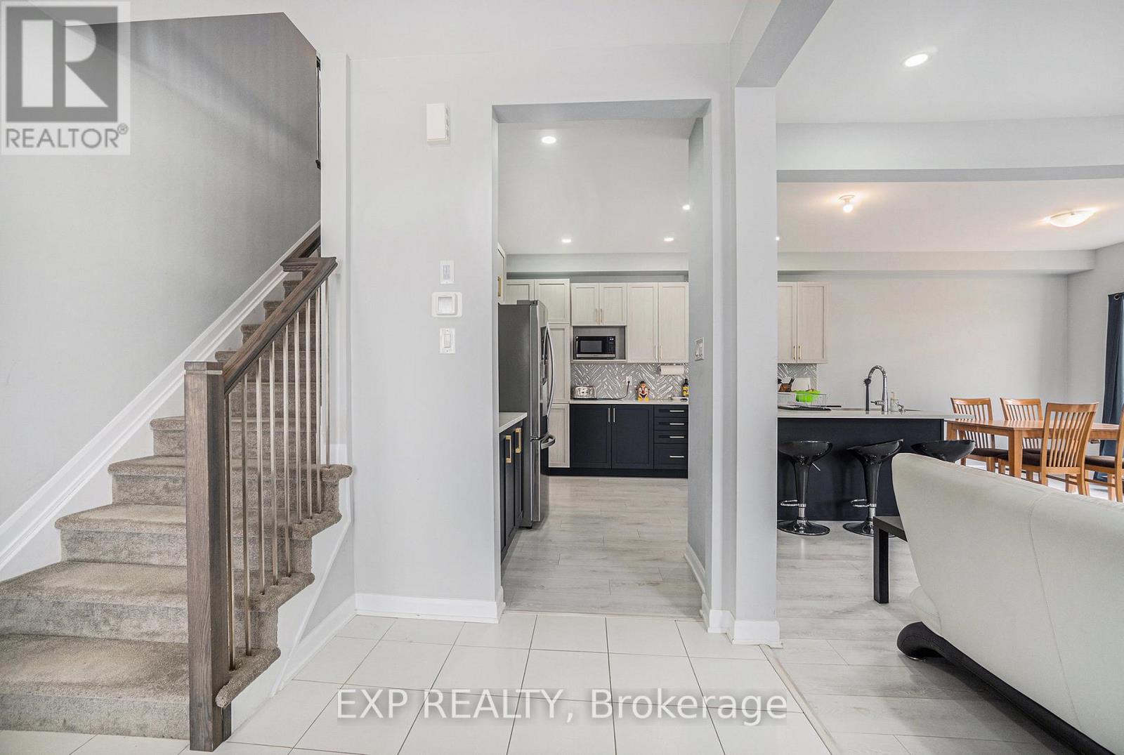 796 Cappamore Drive, Ottawa, Ontario  K2J 6V6 - Photo 10 - X12152150