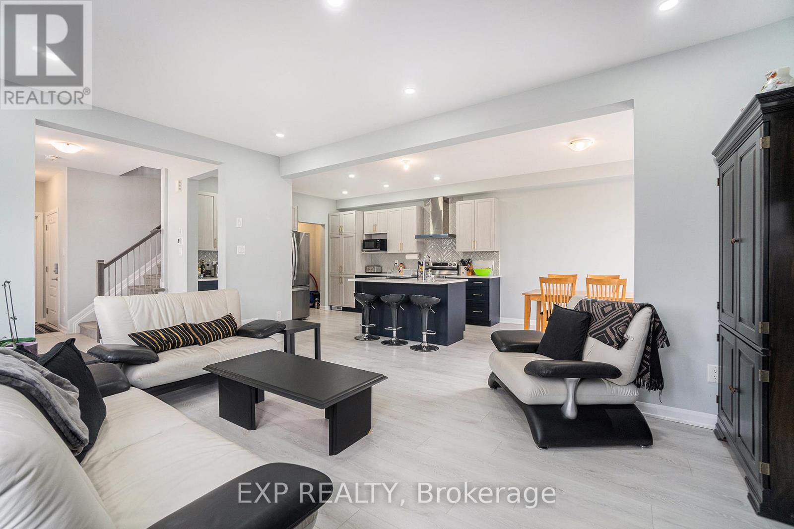 796 Cappamore Drive, Ottawa, Ontario  K2J 6V6 - Photo 9 - X12152150