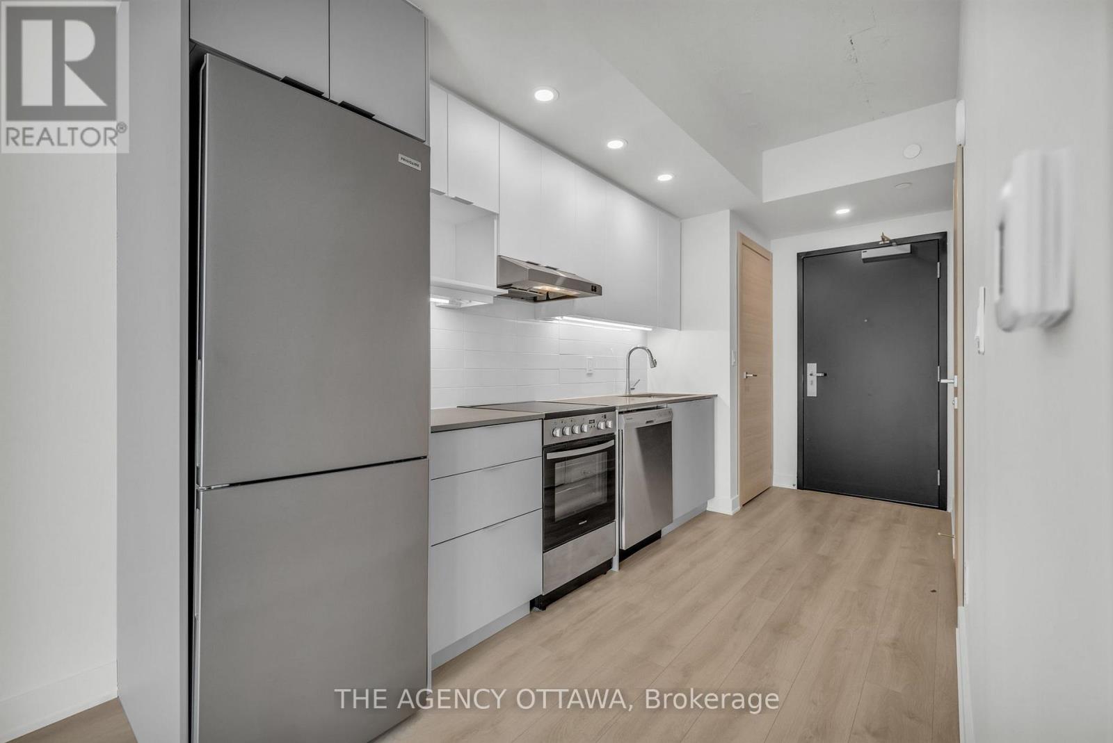 1706 - 199 Rideau Street, Ottawa, Ontario  K1N 0E9 - Photo 5 - X12152201