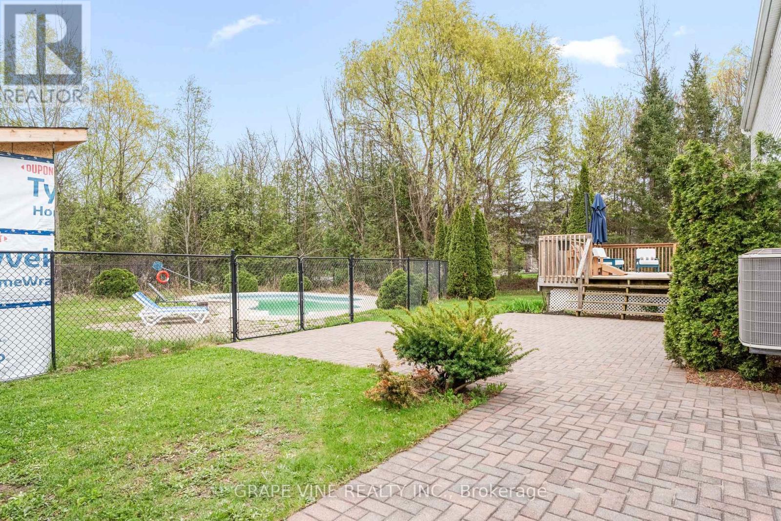 1775 Veena Way, Ottawa, Ontario  K0A 2P0 - Photo 5 - X12152222