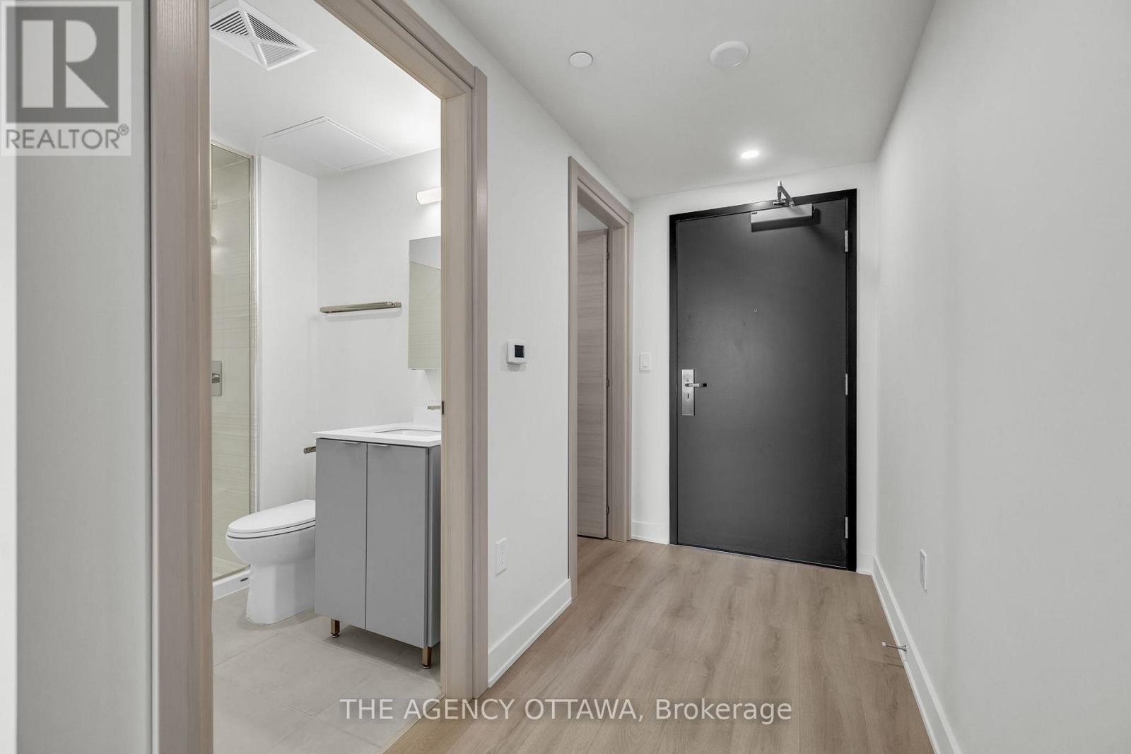 2001 - 199 Rideau Street, Ottawa, Ontario  K1N 0E9 - Photo 11 - X12152244