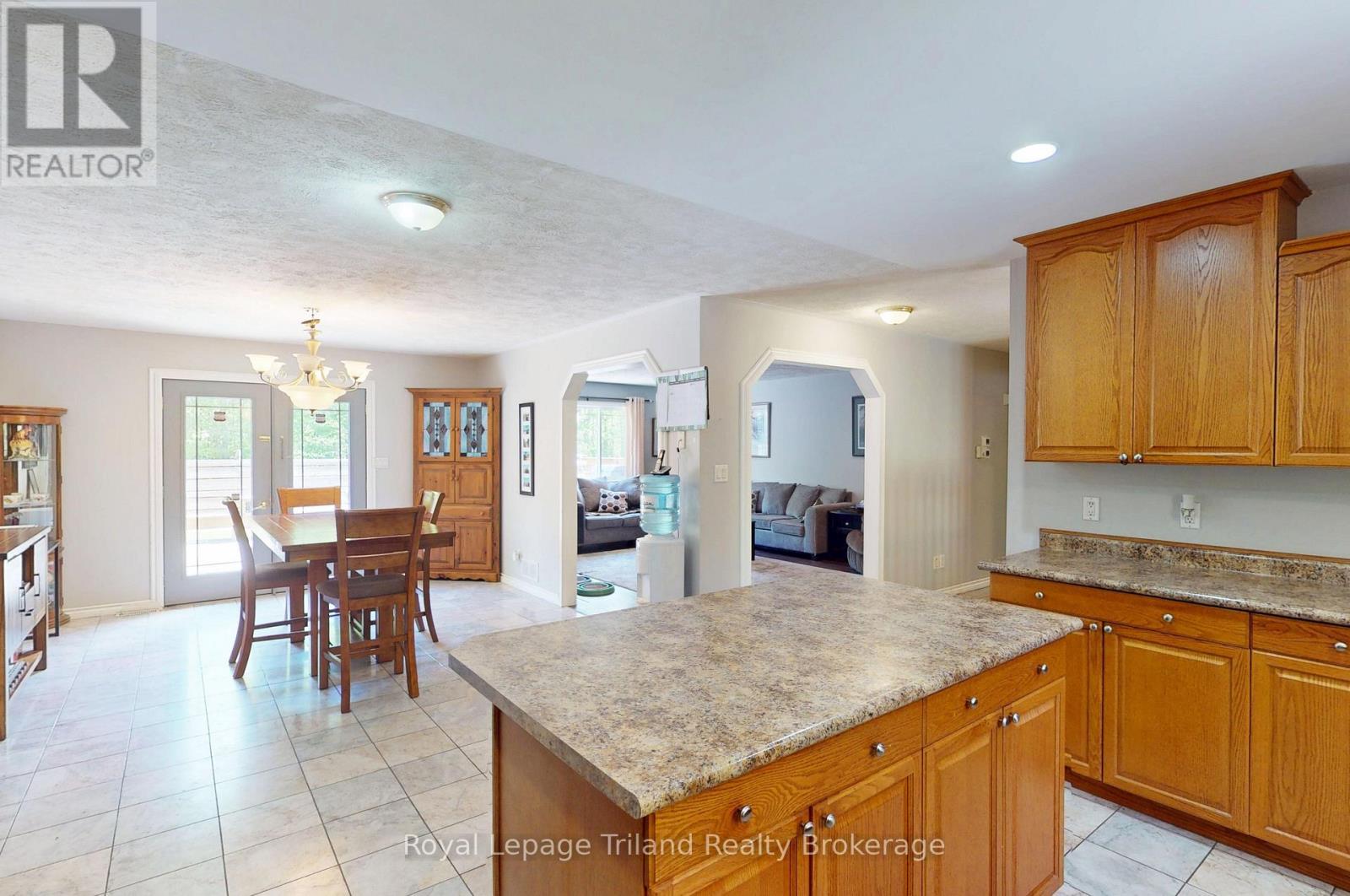 1980 West Quarter Line Road, Norfolk, Ontario  N0E 1G0 - Photo 10 - X12152251