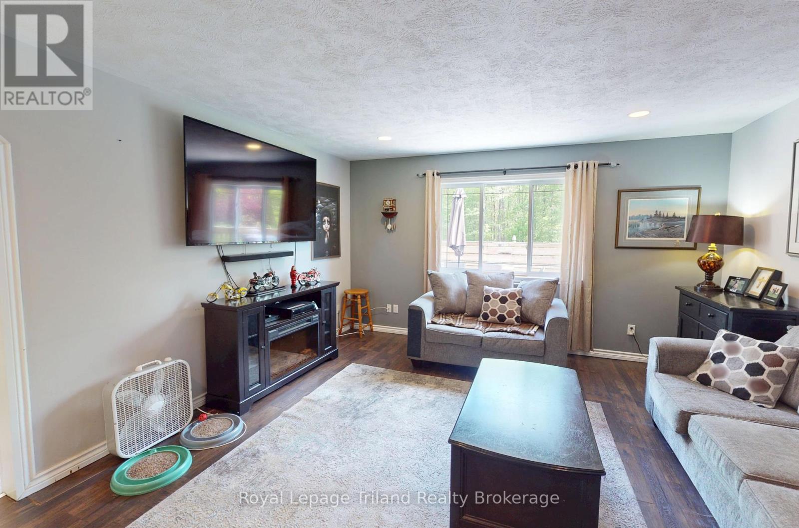 1980 West Quarter Line Road, Norfolk, Ontario  N0E 1G0 - Photo 3 - X12152251