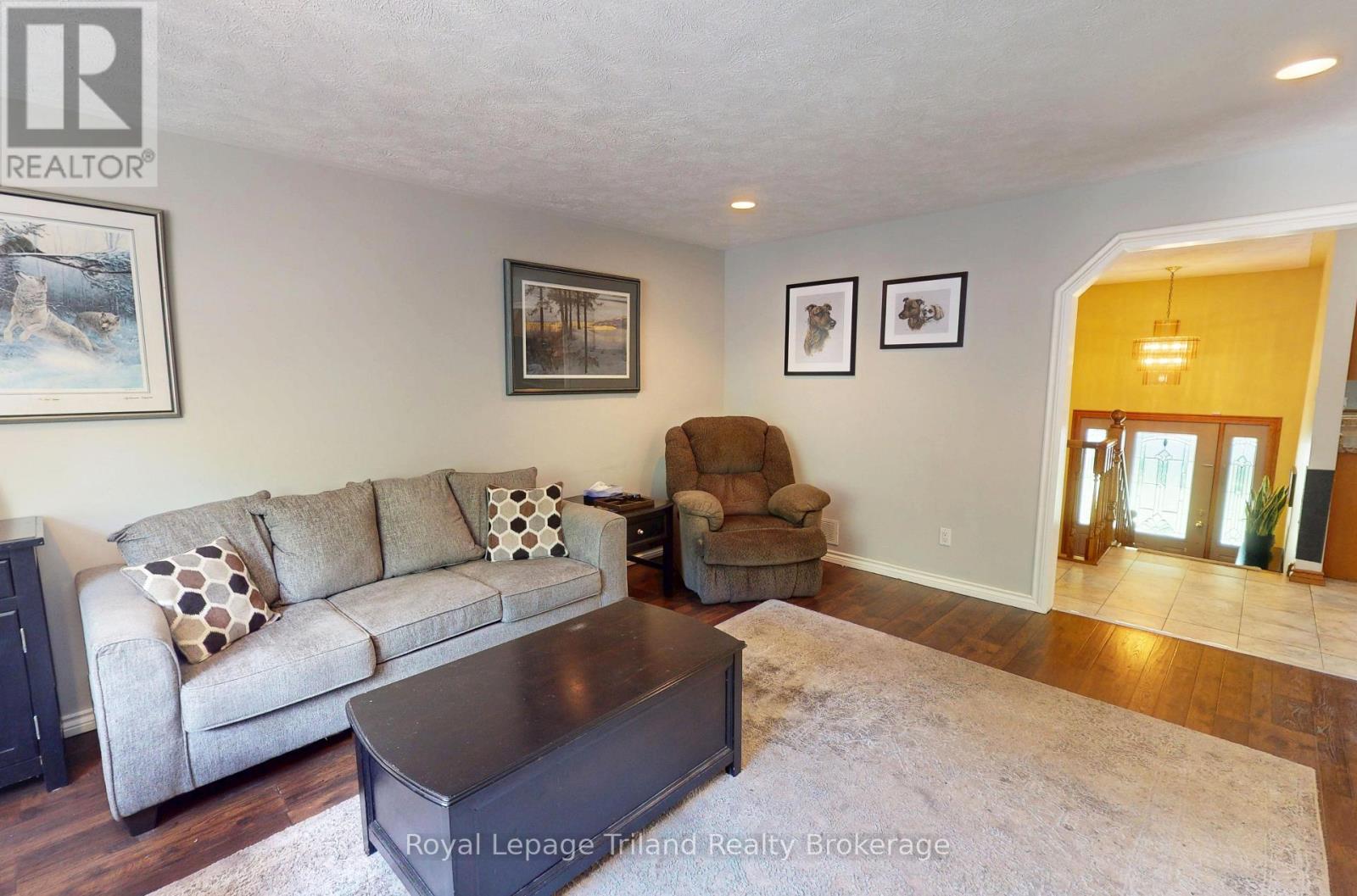 1980 West Quarter Line Road, Norfolk, Ontario  N0E 1G0 - Photo 4 - X12152251