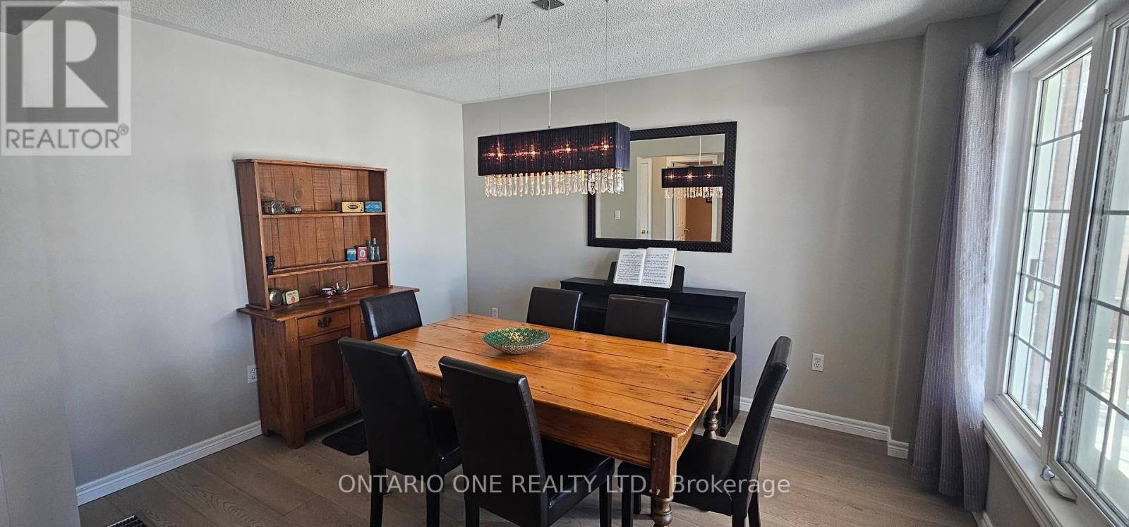 Property at 16 WOOD COURT image 4