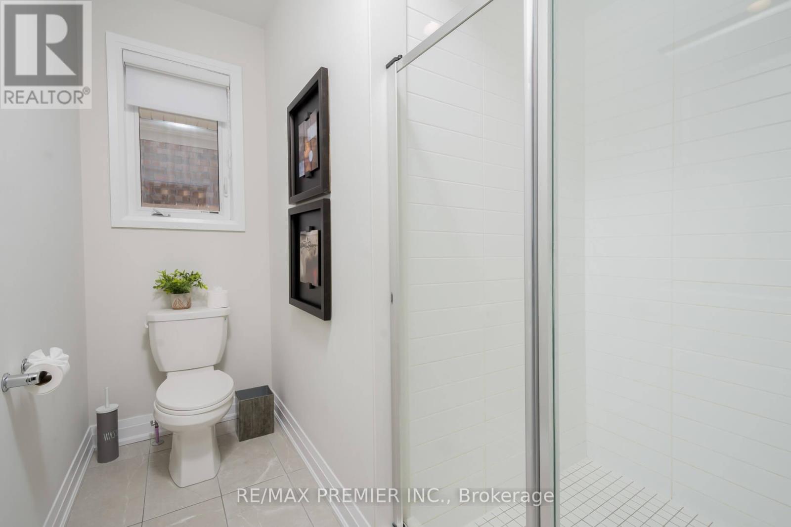 92 Klees Crescent, Aurora, Ontario  L4G 3W8 - Photo 26 - N12011625