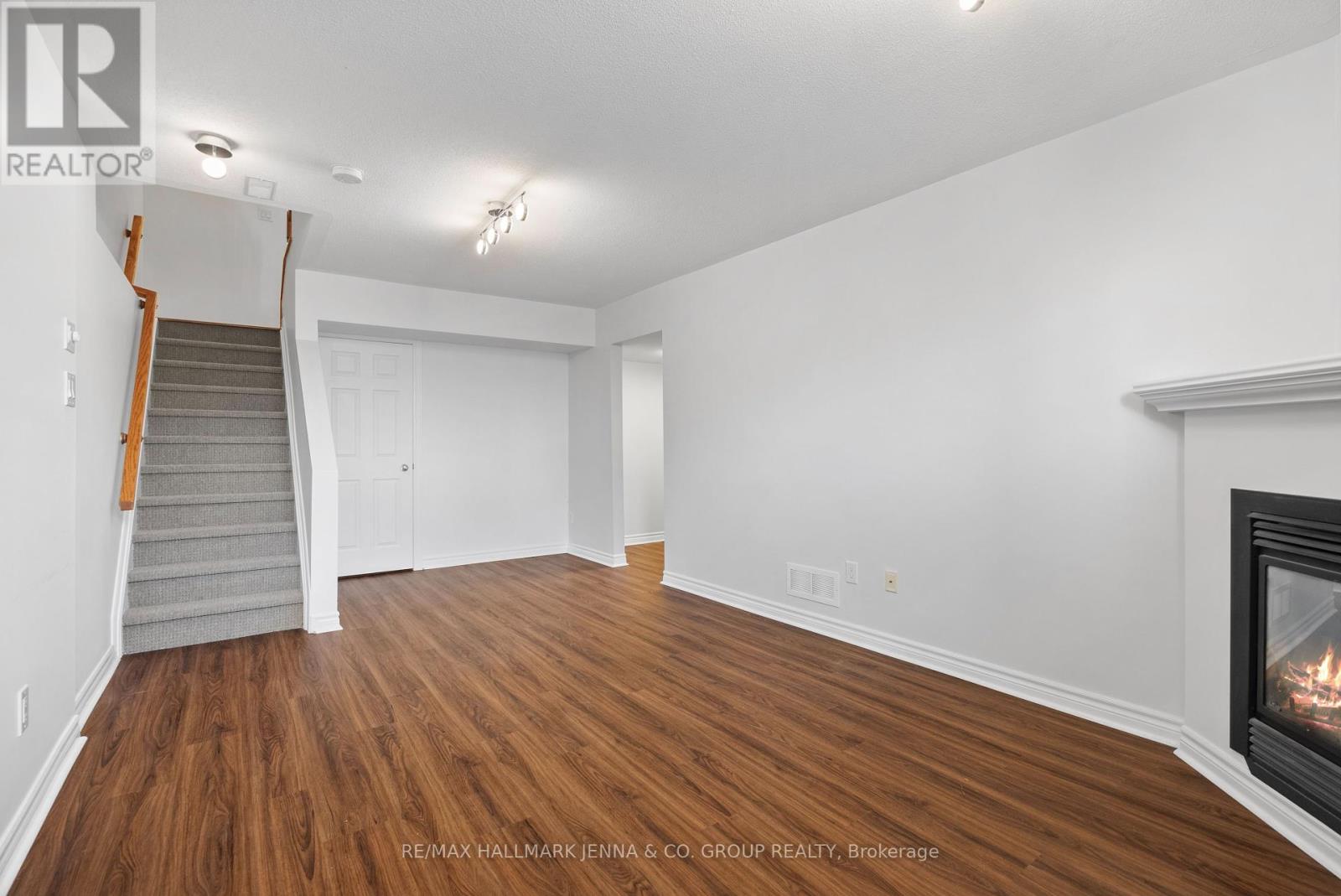 277 Catamount Court, Ottawa, Ontario  K2M 0A9 - Photo 29 - X12151420