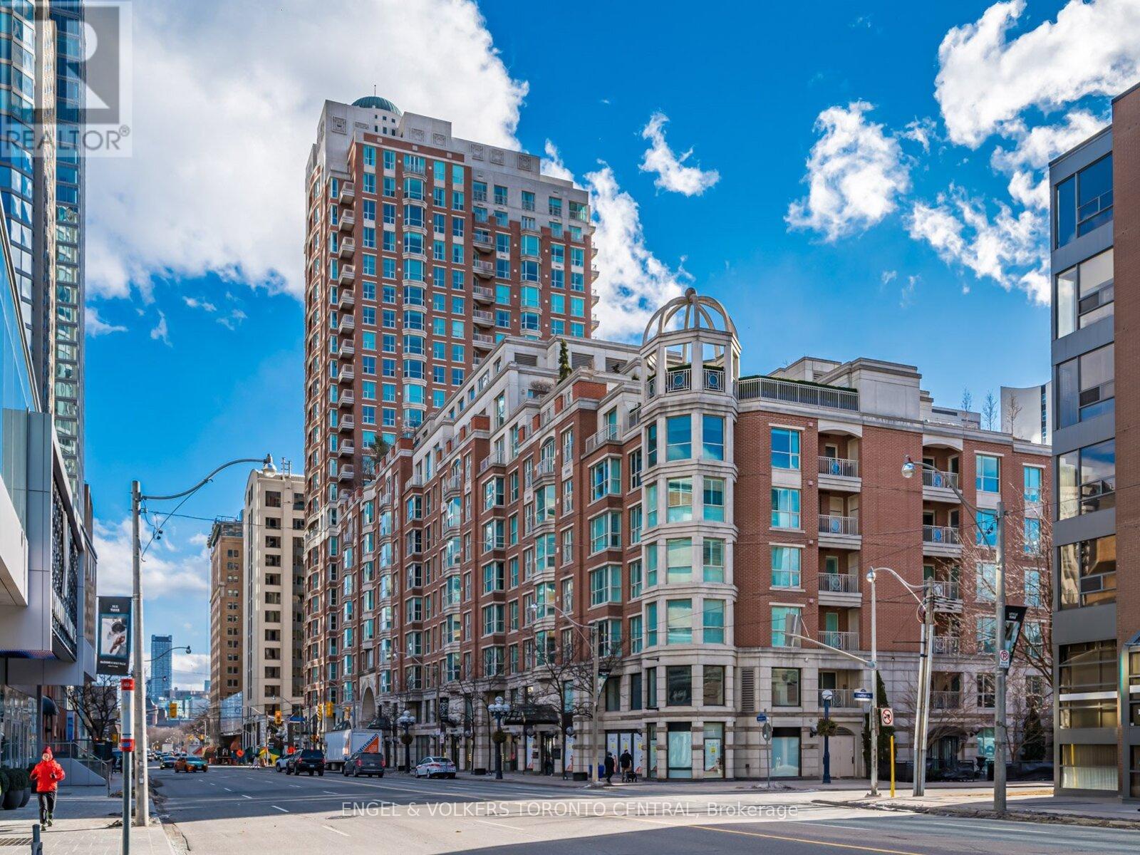 803 - 38 AVENUE ROAD, Toronto, Ontario