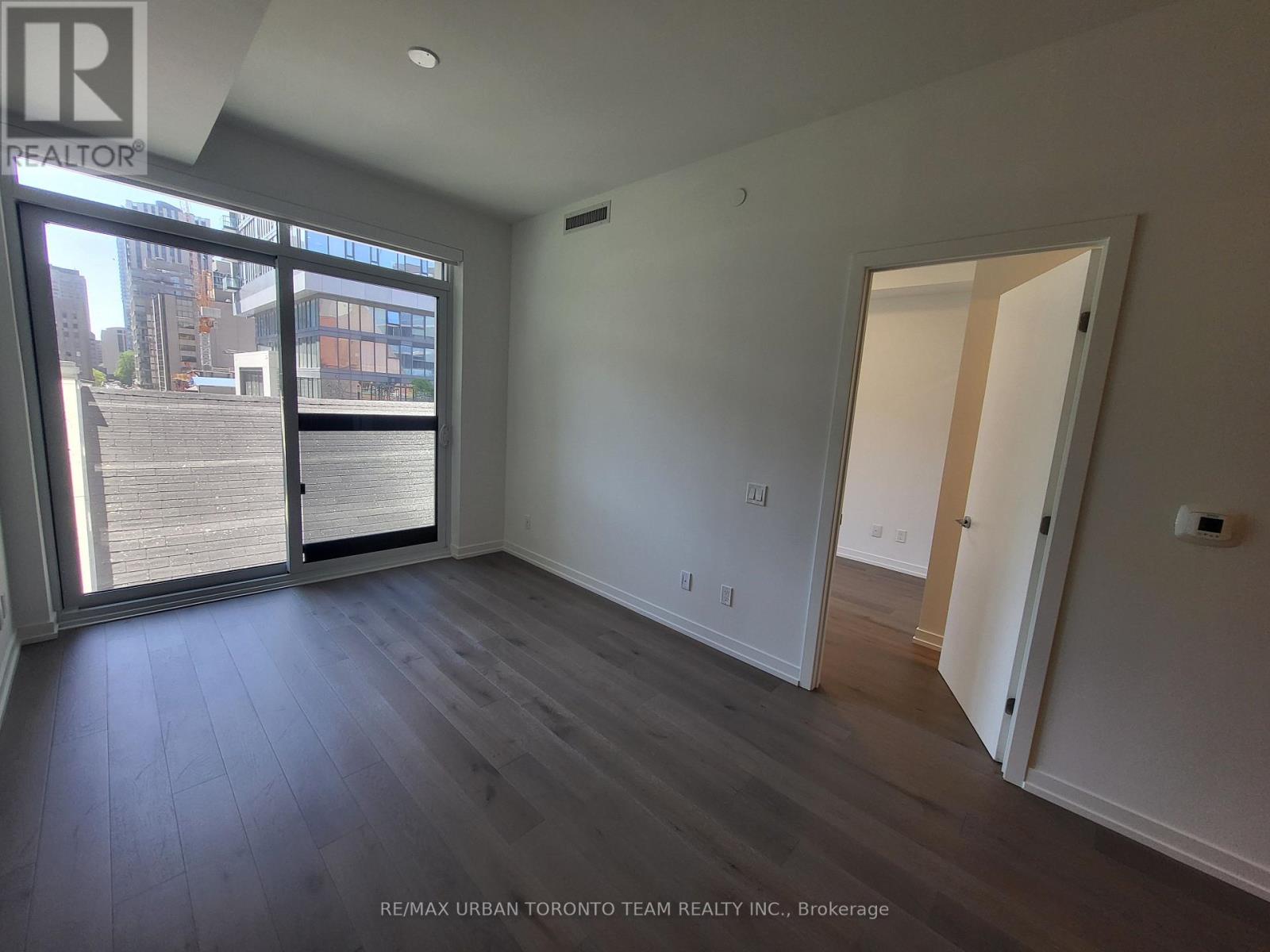302 - 771 Yonge Street, Toronto, Ontario  M4W 2G4 - Photo 6 - C12152211
