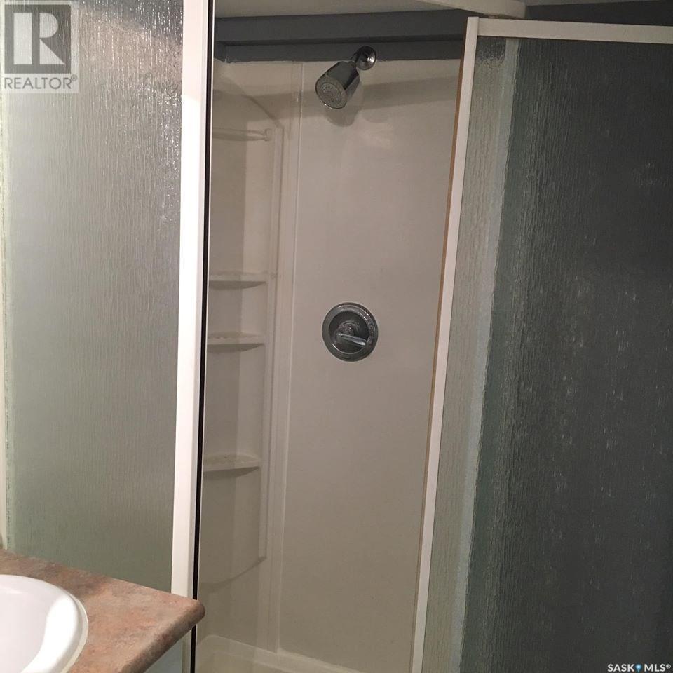 216 Dominion Road, Assiniboia, Saskatchewan  S0H 0B0 - Photo 12 - SK006093