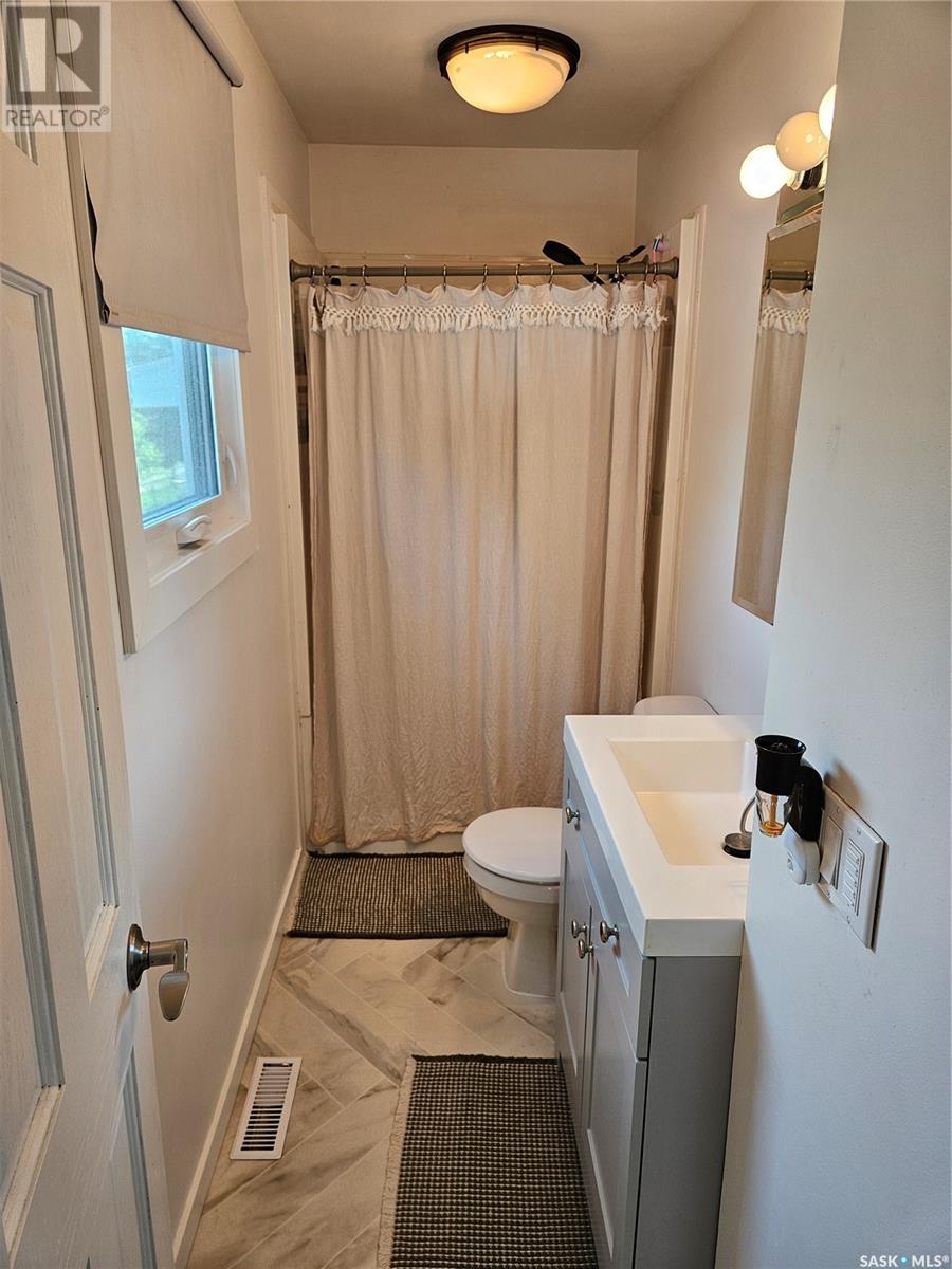 5 Souris Avenue, Redvers, Saskatchewan  S0C 2H0 - Photo 30 - SK006049