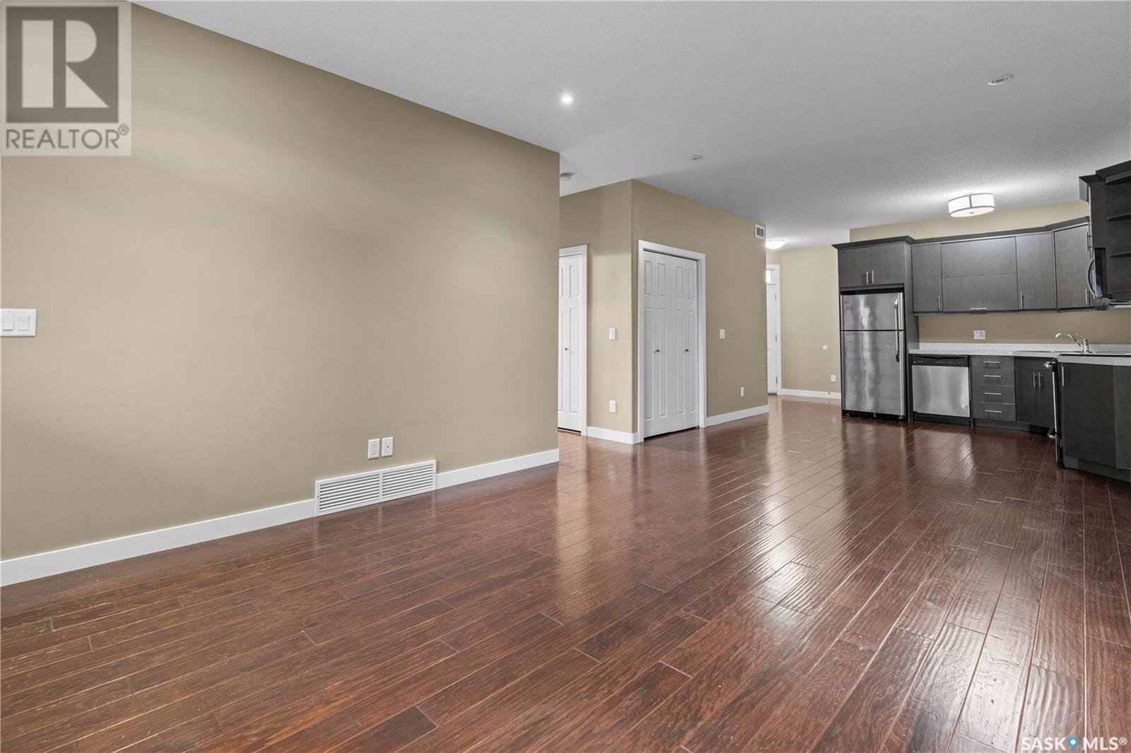 4205 E Green Apple Drive, Regina, Saskatchewan  S4V 1S1 - Photo 11 - SK006024