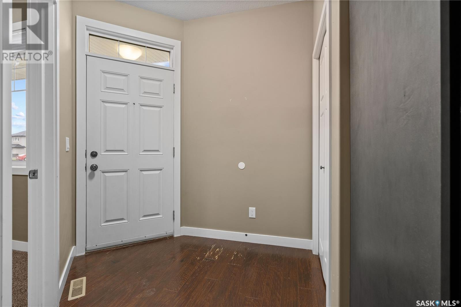 4205 E Green Apple Drive, Regina, Saskatchewan  S4V 1S1 - Photo 2 - SK006024