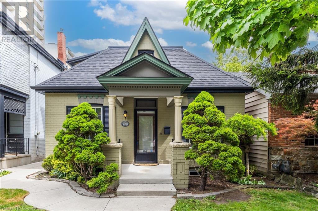 Property at 198 DUKE Street image 2