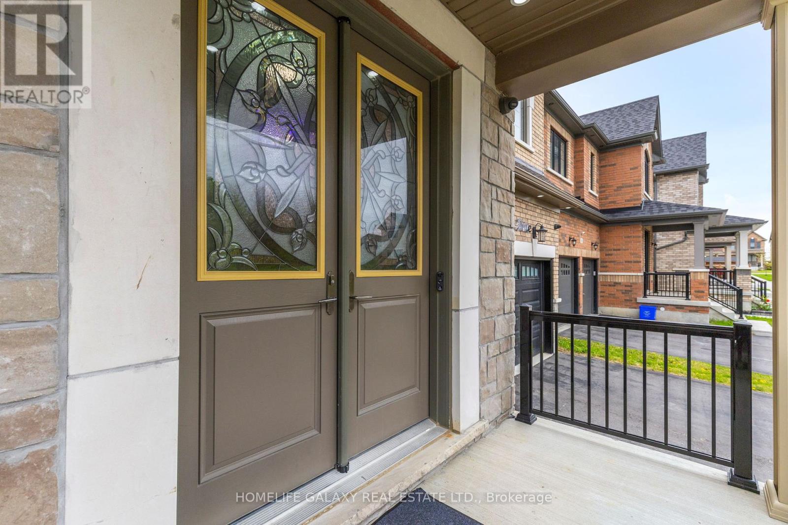 64 Swordfish Drive, Whitby (Lynde Creek), Ontario  L1P 0K5 - Photo 3 - E12152141