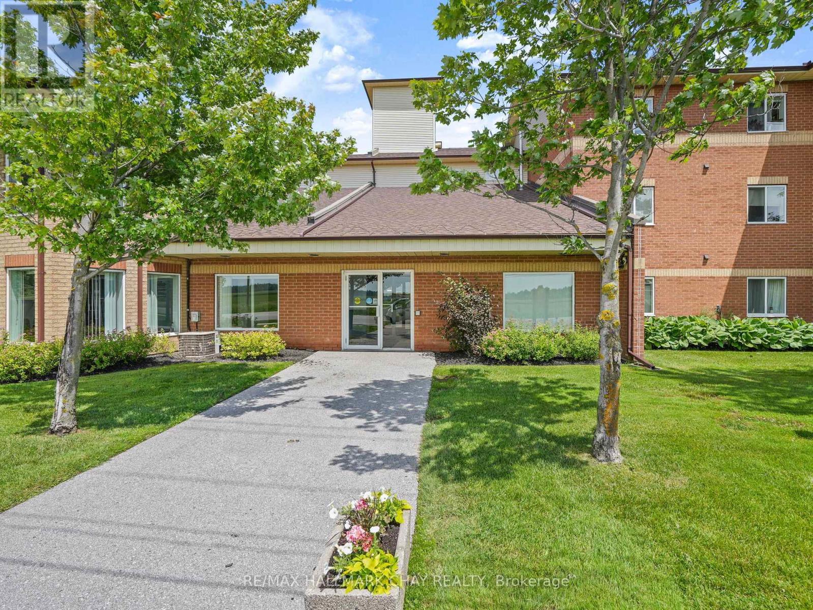 202 - 247 King Street N, New Tecumseth, Ontario  L9R 1N4 - Photo 37 - N12152165