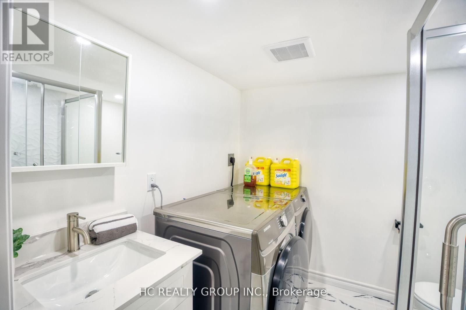 87 Lund Street, Richmond Hill, Ontario  L4C 5V3 - Photo 18 - N12152193
