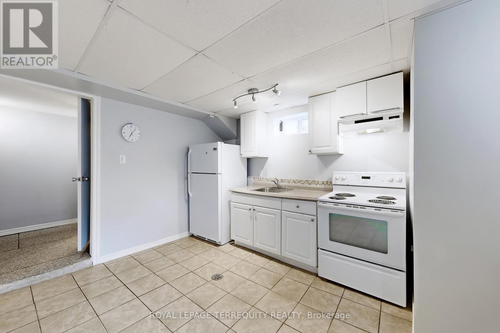 161 Britannia Avenue, Bradford West Gwillimbury, Ontario  L3Z 1A4 - Photo 38 - N12152195