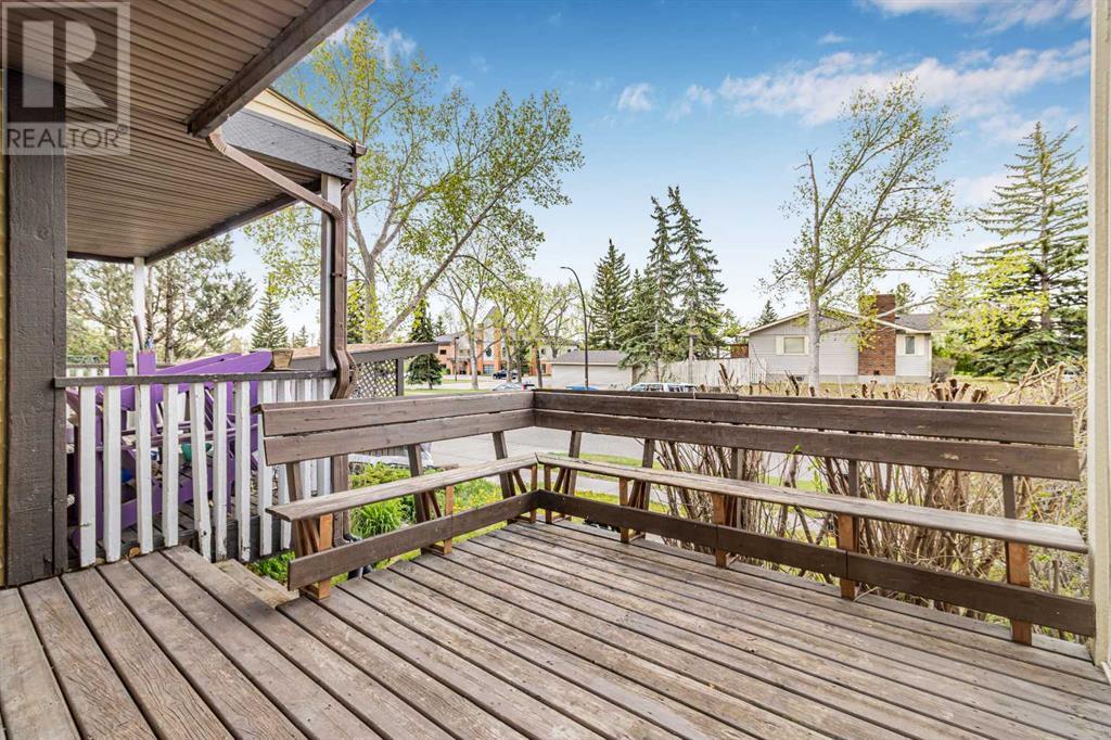 Property at 1416 Ranchlands Way NW image 4