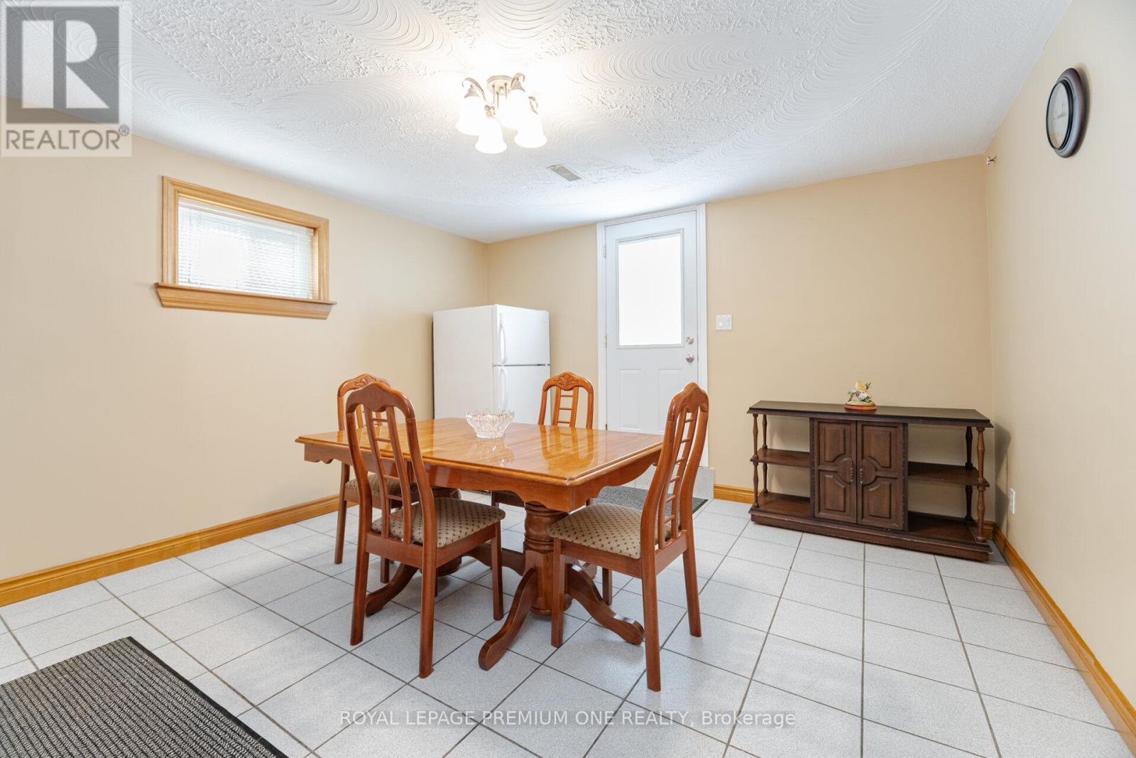 128 Hullmar Drive, Toronto, Ontario  M3N 2E6 - Photo 26 - W12152110
