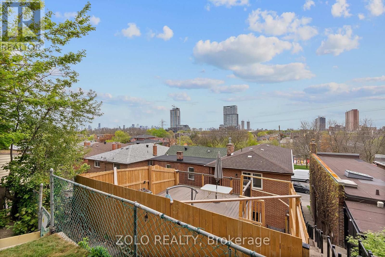 Main - 1556 Davenport Road, Toronto, Ontario  M6H 2J1 - Photo 3 - W12152113