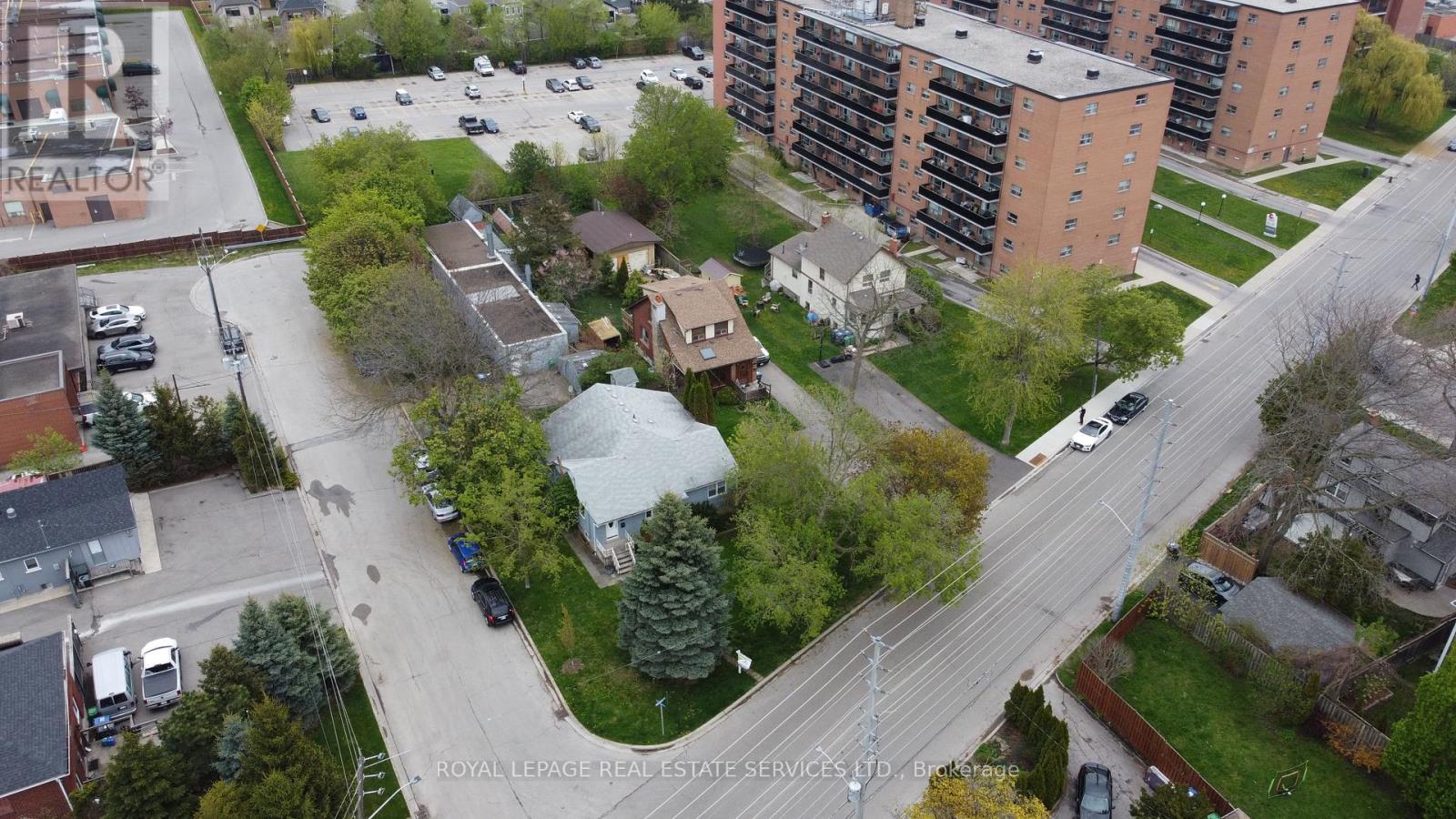1083 Seneca Avenue, Mississauga (Port Credit), Ontario  L5G 3X4 - Photo 6 - W12152139