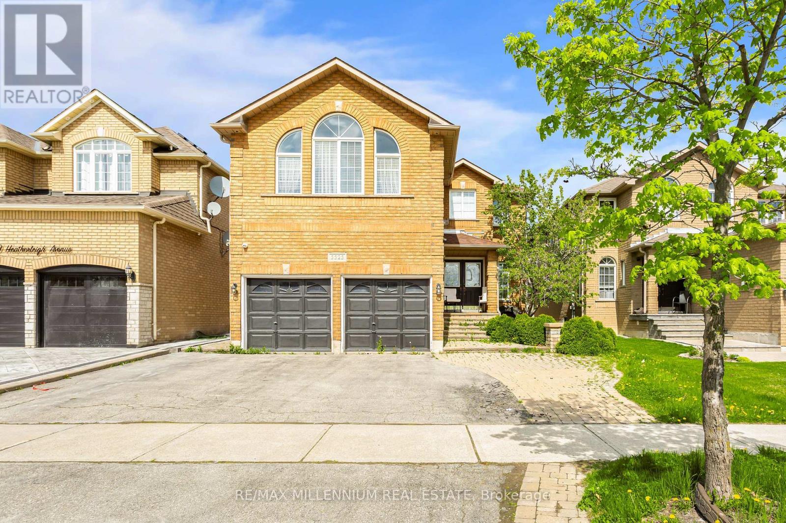 5525 HEATHERLEIGH AVENUE, Mississauga, Ontario