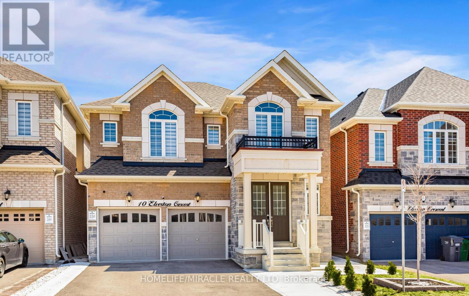10 Elverton Crescent, Brampton (Northwest Brampton), Ontario  L7A 4Z4 - Photo 2 - W12152270