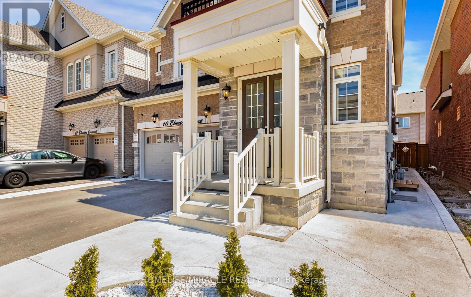 10 Elverton Crescent, Brampton (Northwest Brampton), Ontario  L7A 4Z4 - Photo 3 - W12152270